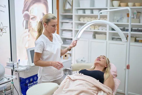 Klassische Gesichtsbehandlung Freiburg – Sanfte Pflege bei Beauty is Yours