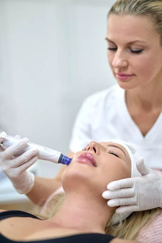 Hydra Beauty Freiburg Behandlung im Kosmetikstudio Beauty is Yours